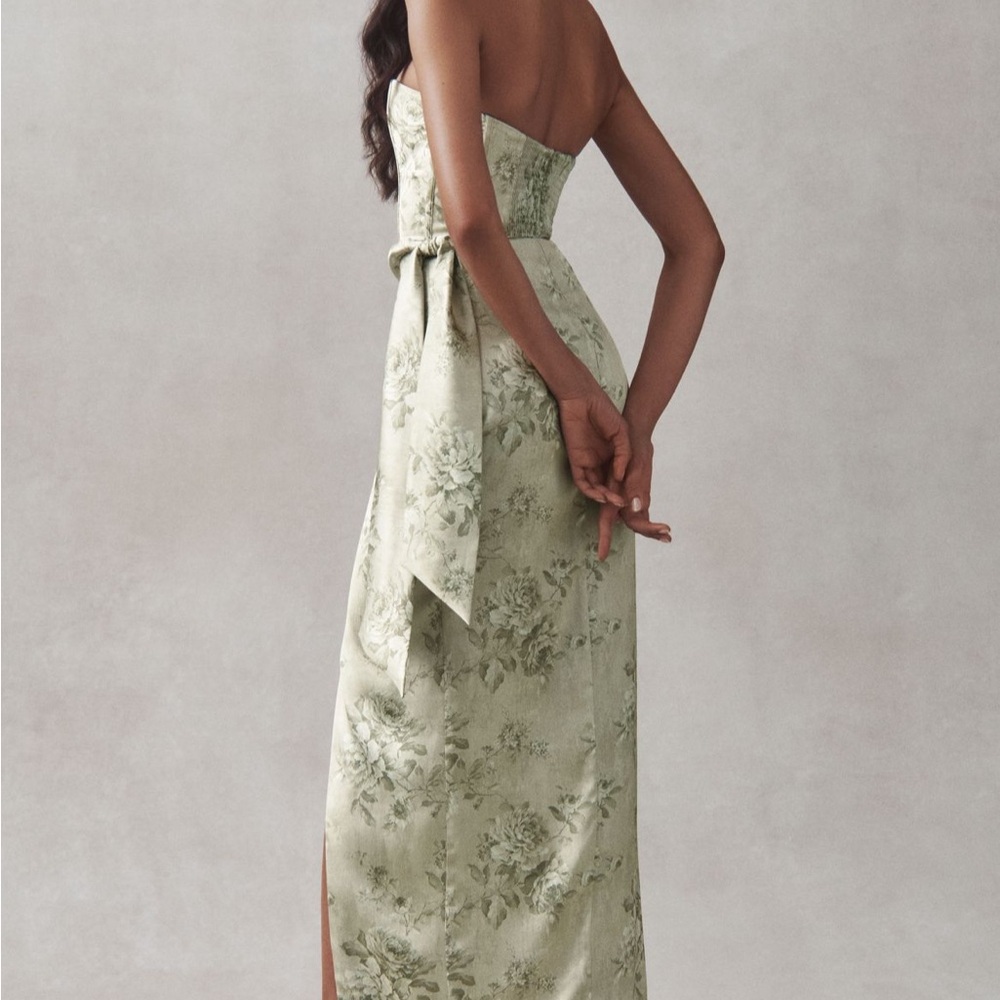 V. Chapman Green Cream Strapless Sheath Dress